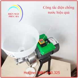 Máy xay bột nước làm bánh cuốn động cơ 1,5kw có phễu chứa nguyên liệu tiện lợi, dùng để xay bột gạo nước siêu mịn