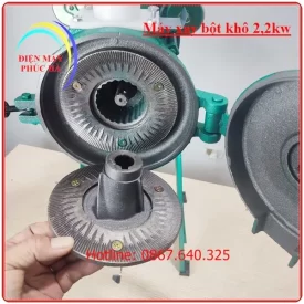 Máy xay bột khô có thể nghiền vỡ nghiền nhỏ hạt khô từ lớn đến nhỏ tuỳ vào việc chỉnh khoảng cách giữa 2 mặt nghiền
