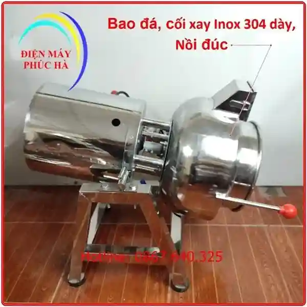 Máy Xay Giò Chả 5Kg 3,5Kw 220V inox 304 nồi đúc – góc chụp 3, cơ cấu lật nghiêng 90 độ giúp thuận tiện khi đổ thành phẩm ra ngoài