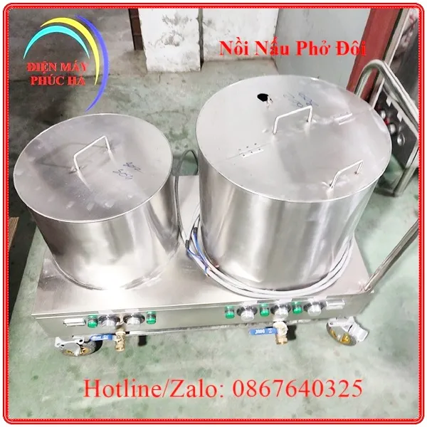 Nồi nấu phở đôi có khung chân chắc chắn, kết hợp 2 cỡ nồi trên 1 bệ