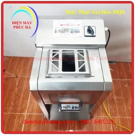 Máy Thái Tai Heo DQ8 - Ảnh phía trên của máy với cửa nạp liệu rộng, có bộ phận bảo vệ an toàn cho người sử dụng.