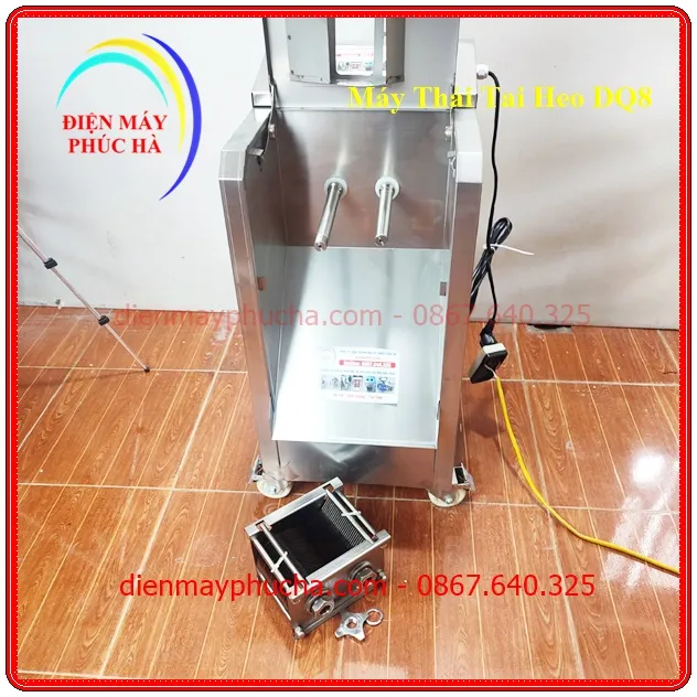 Máy Thái Tai Heo DQ8 - Ảnh bộ dao có thể tháo dời để dễ dàng vệ sinh, lưỡi dao được làm từ chất liệu không gỉ.